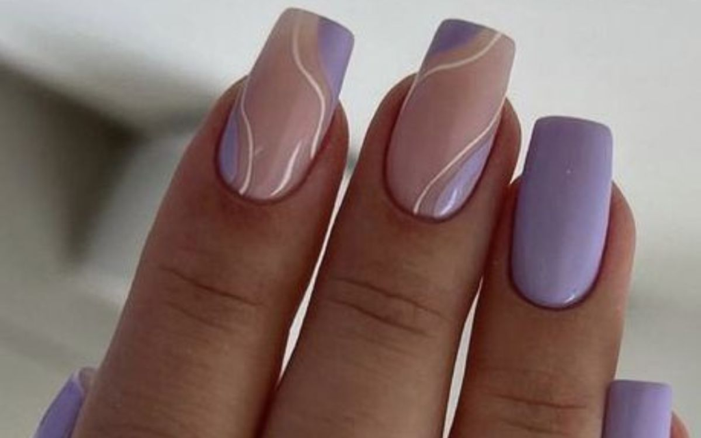 unhas decoradas para o Dia da Mulher 2025